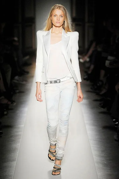 Look 22